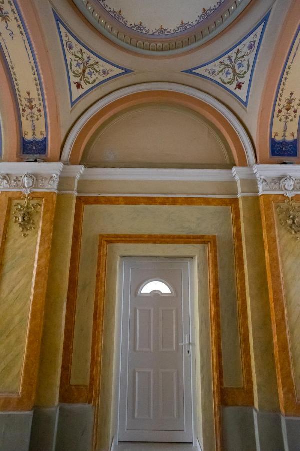 Parliament Exclusive Gallery Budapest Extérieur photo